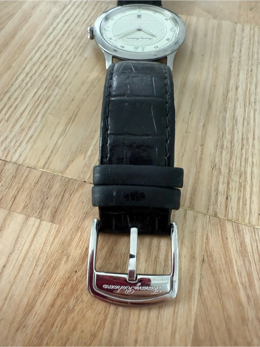 Rare Tommy Bahama men’s stainless steel and black leather watch NEW BATTERY